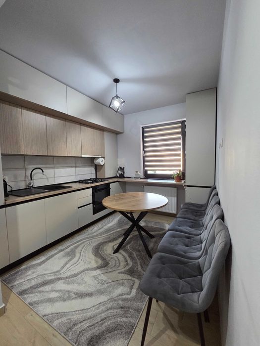 Apartament 2 camere , etaj 4 , cartier Tractorul,  BRAȘOV