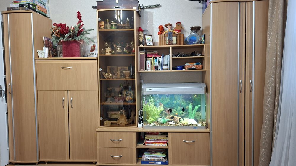 Мебель в зал, горка.