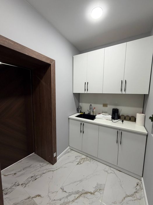 Продаётся коммерческое помещение  с готовым арендаторо