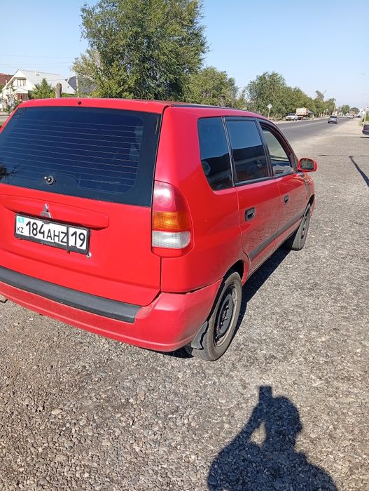 Продаю автомобиль легковой