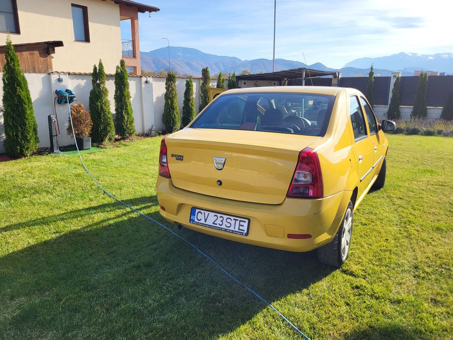 VAND LOGAN 2010 MOTOR 1.4 benzina stare impecabila ,fara  pic de rugina km reali!