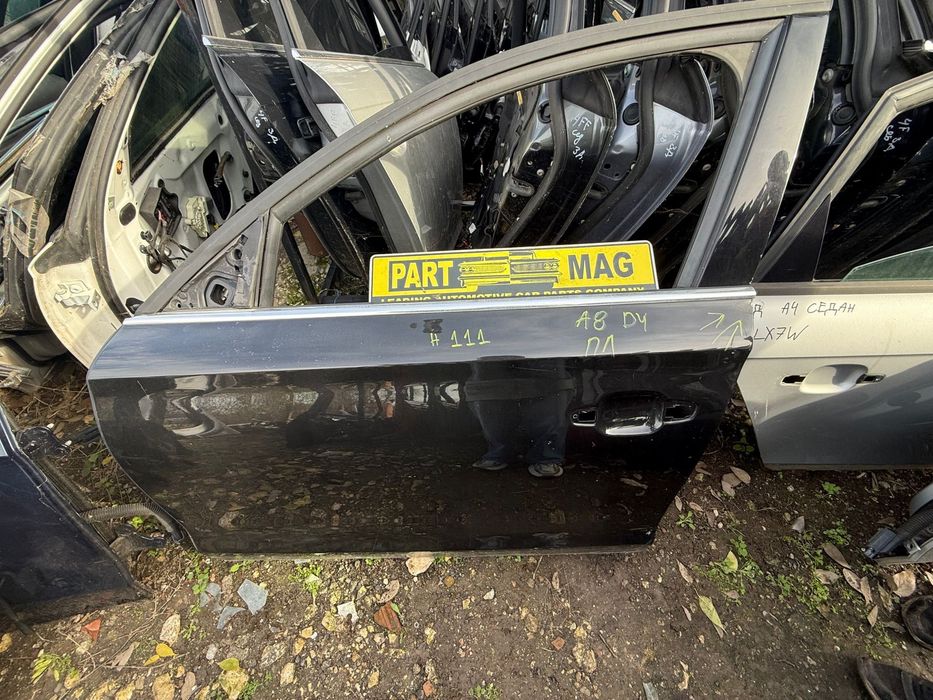 Предна лява врата Ауди Audi A8 D4 ном 111