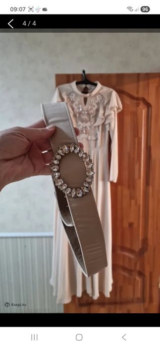 Көйлектер сатылады