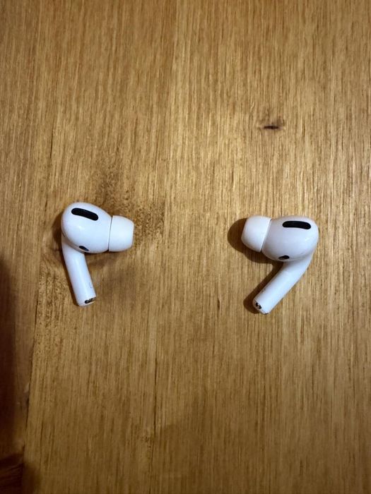 Apple AirPods Pro Gen 1