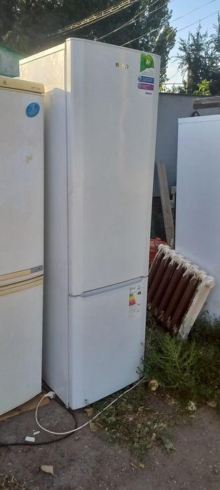 Продам холодильник