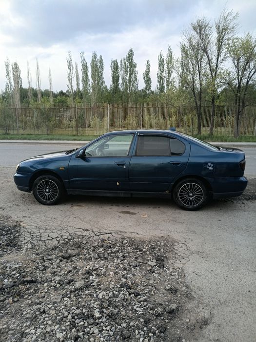 МАШИНА Nissan premiere