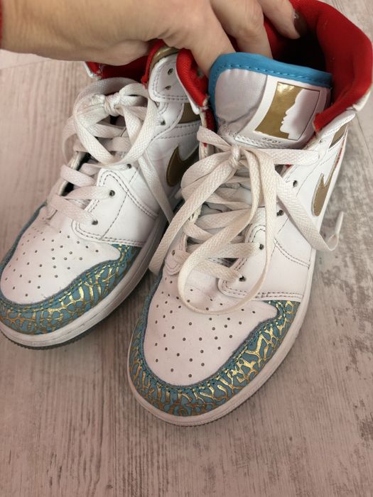 Nike jordan оригинални детски маратонки