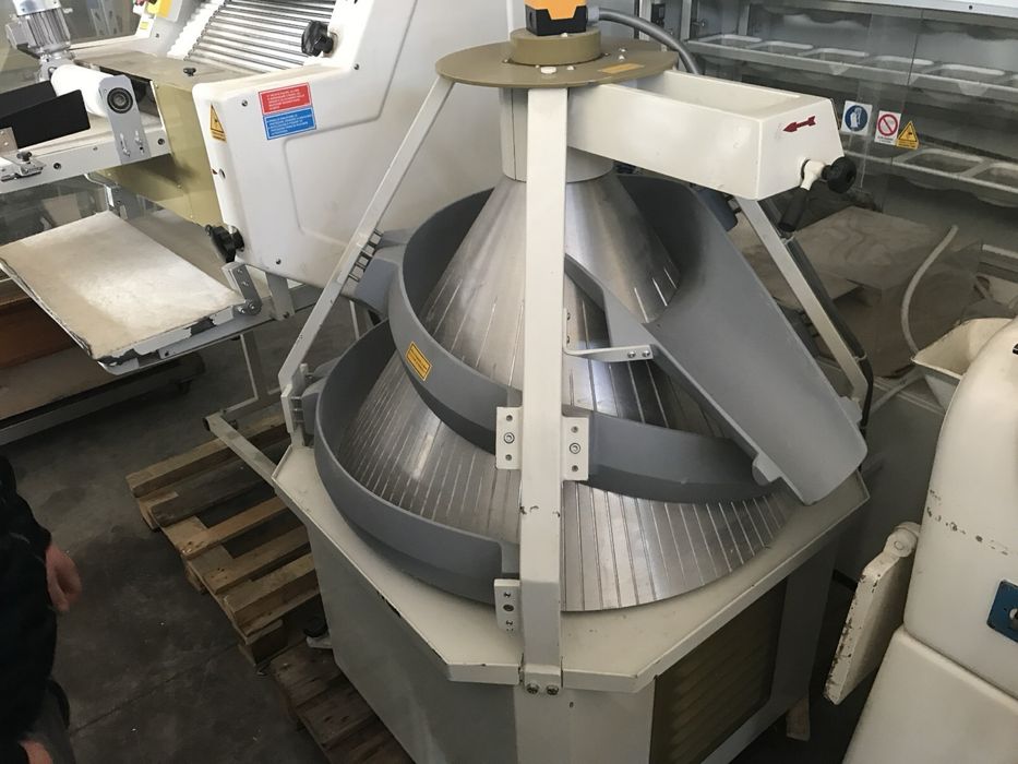 Cuptor tunel  panificatie VICTUS TITAN 16x1,6