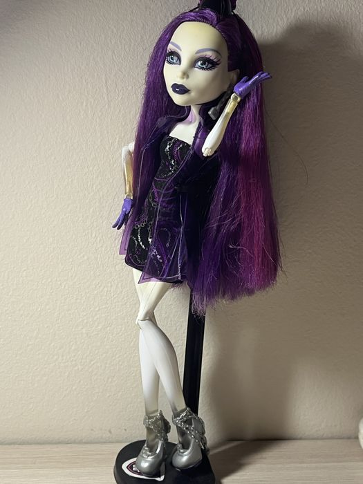 Кукла Monster High, Спектра