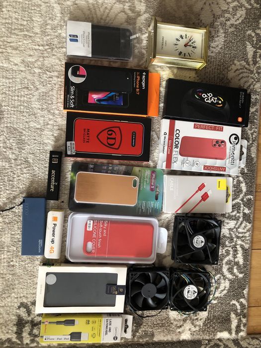 Telefoane mobile vechi si cbluri huse folii