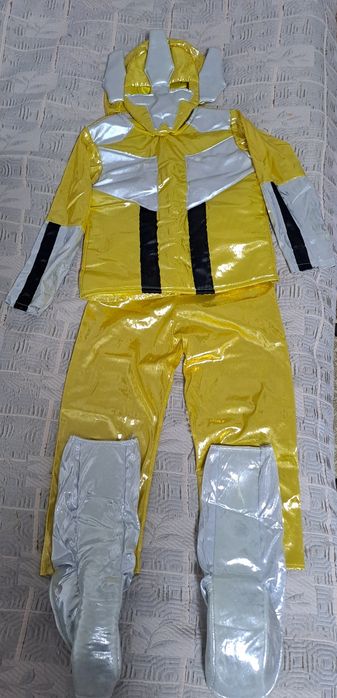 Продам костюм трансформера