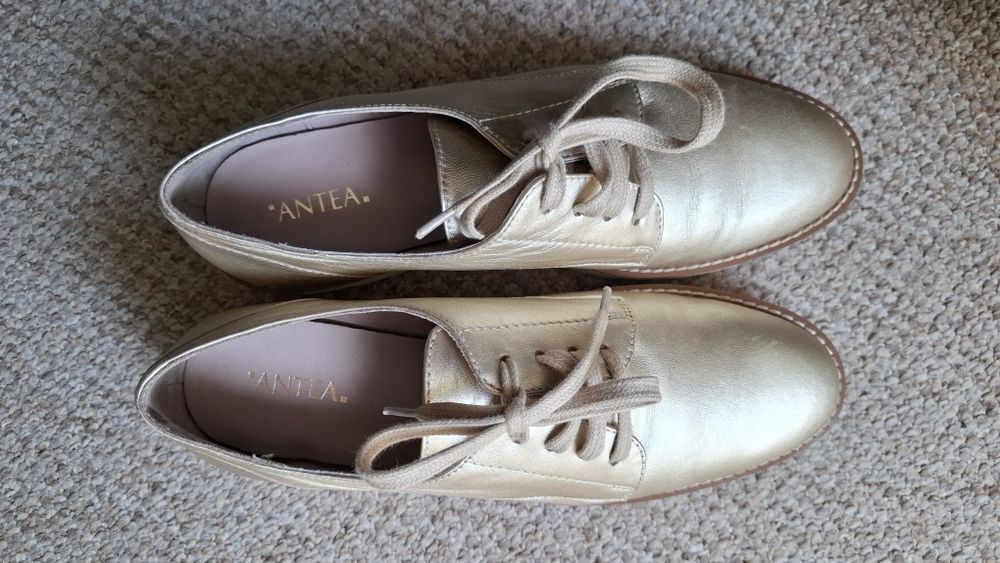 Pantofi piele naturală  cu șiret