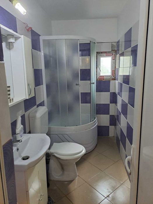 Casa si teren de vanzare