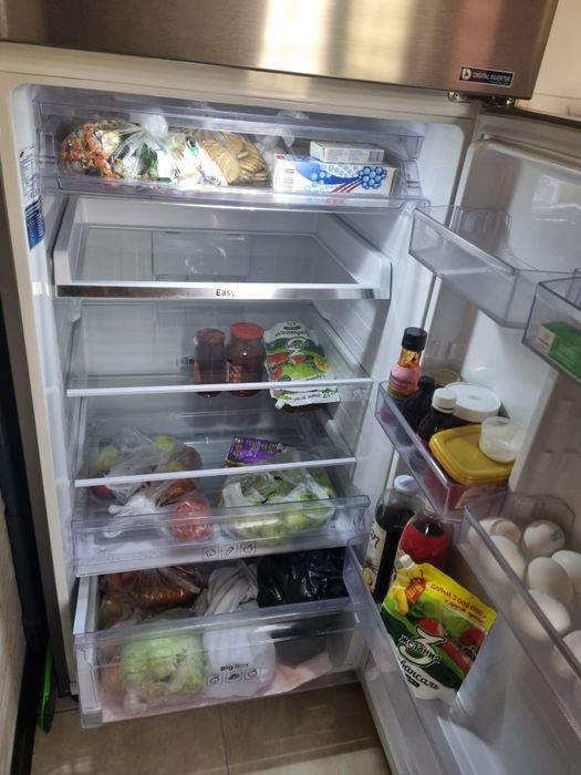 Холодильник (самсунг)