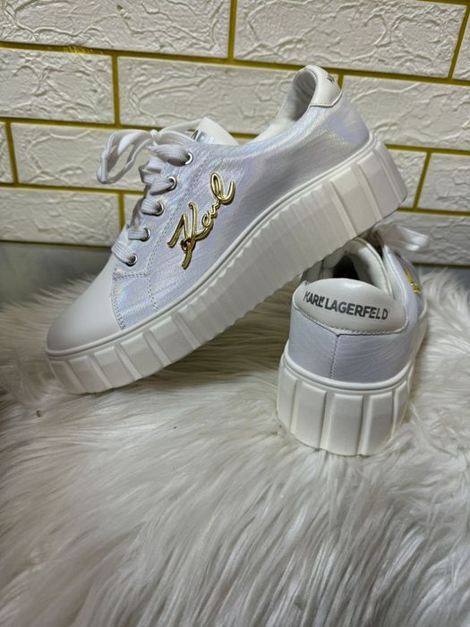 Model nou adidași dama