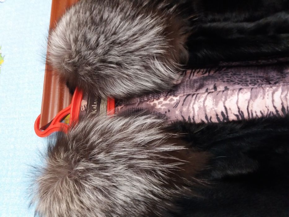 Срочно! Шуба козлик+чернобурка