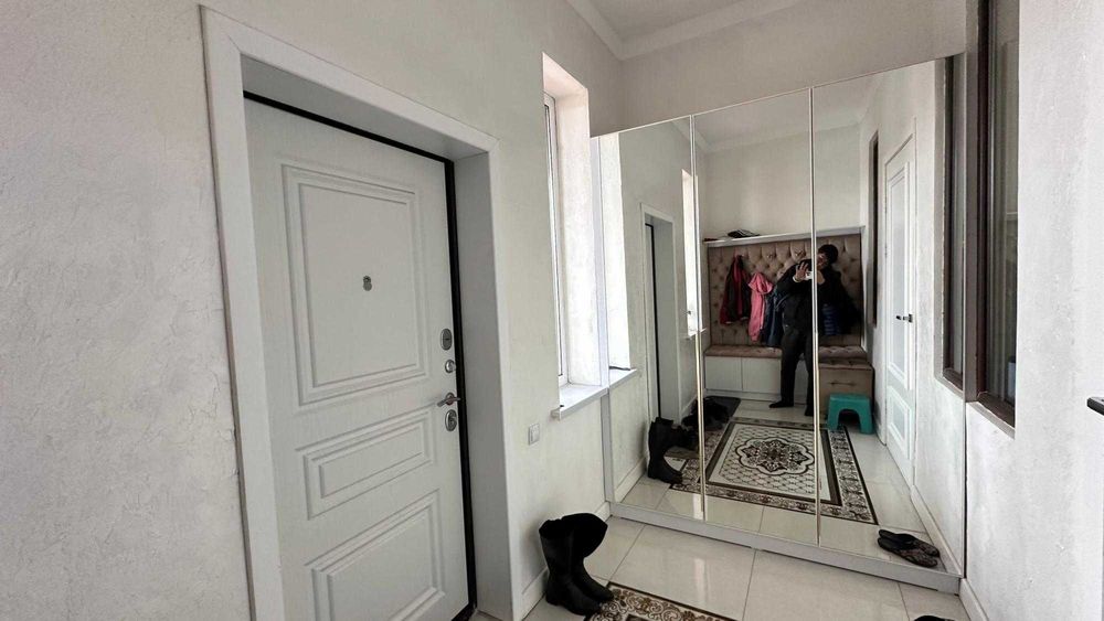 Продам новый ДОМ . Сымбат "Империя"