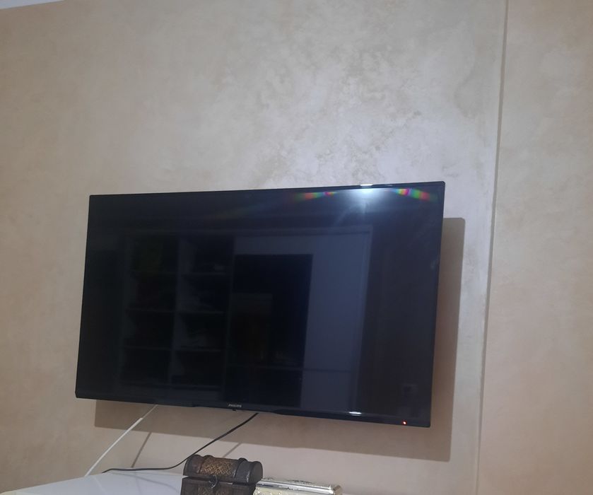 TV Philips impecabil