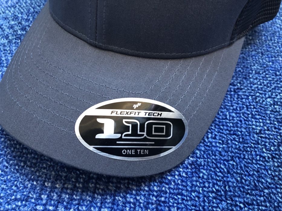 Flexfit Cap страхотни шапки -  L/XL