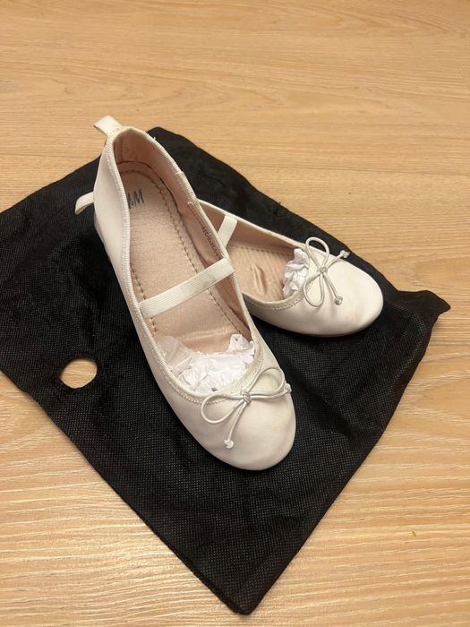 Обувки тип пантофи