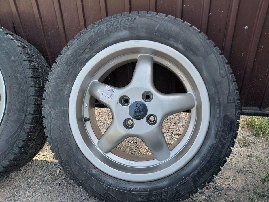 Продам титанка комплект зимний шины