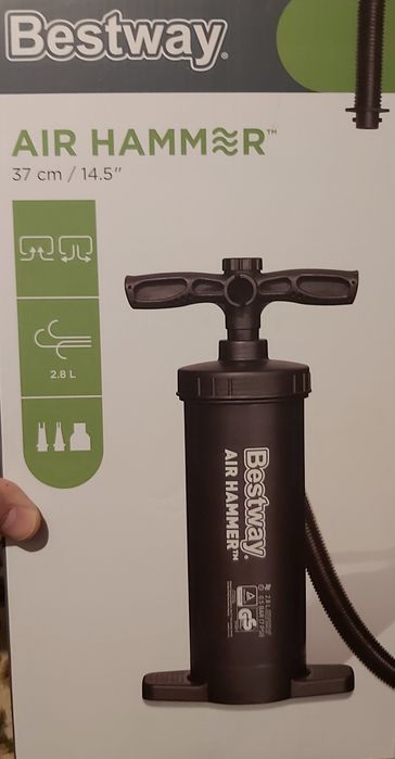 Pompă pentru camping, saltele, mingi și alte articole gonflabile