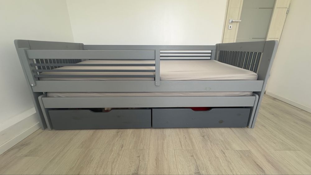 Divan Tofi 90x200 + 2x saltele 90x200