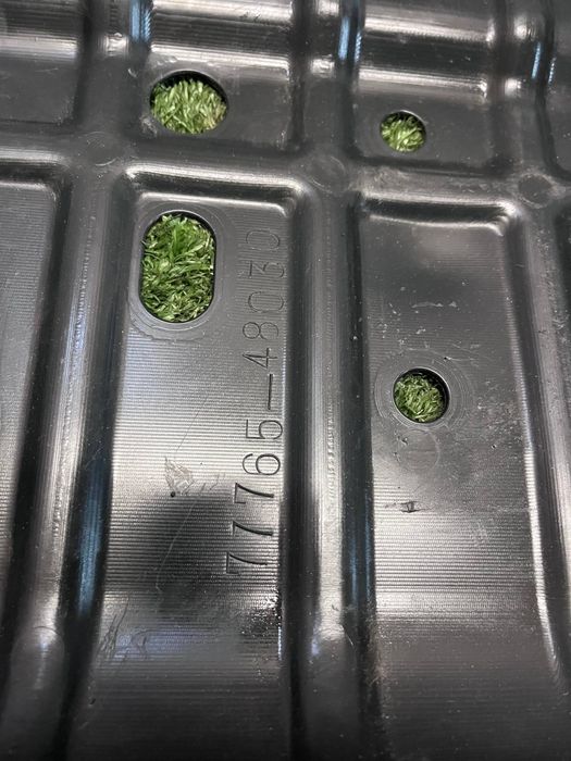 Защита угольного абсорбера Lexus RX400H