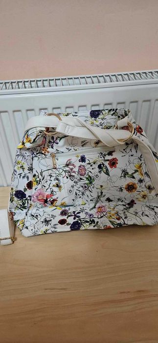 Geanta mare  cu 8 buzunare