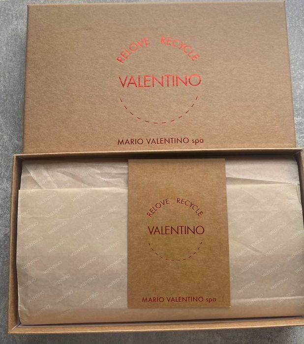 Оригинална чанта Valentino