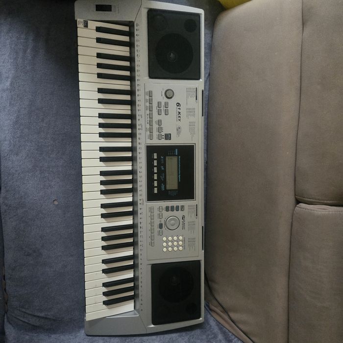 Синтезатор LP-6210C
