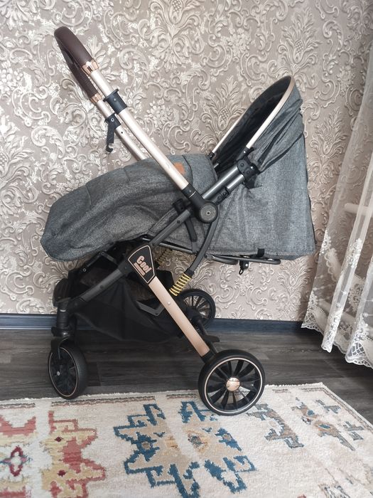 Продам коляску детскую