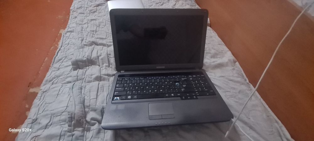 Samsung NP-R525 на запчасти