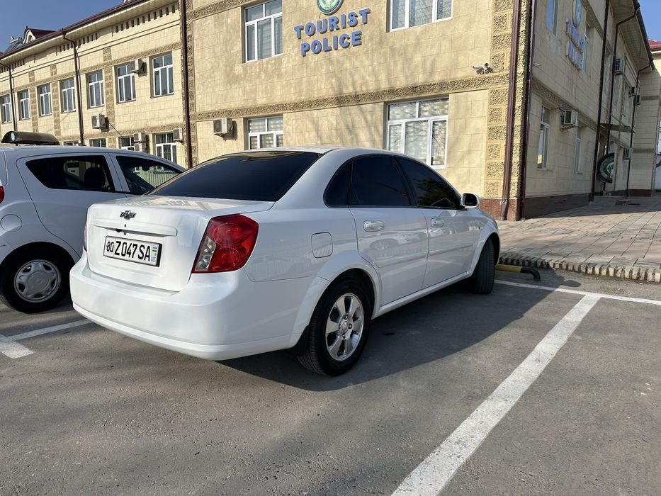 Jentra avtomobili zoʻr