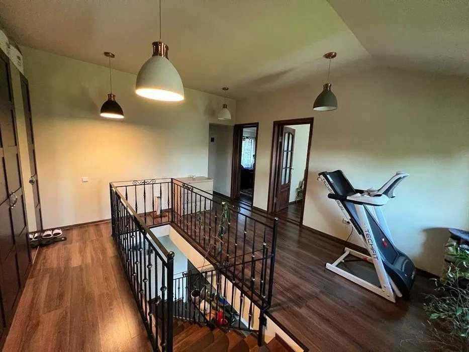 Inchiriere Casa Chiscani