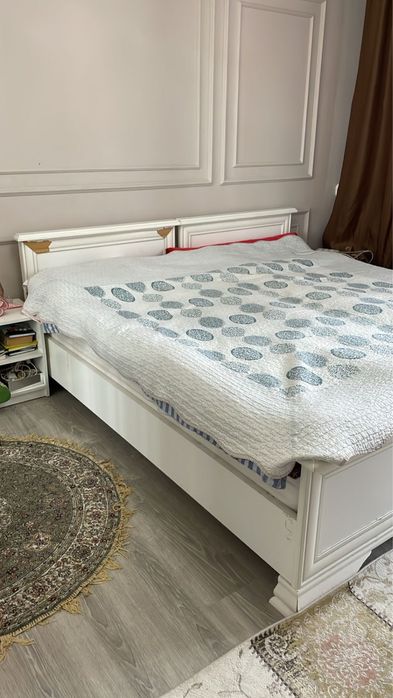 Срочно продам спальный гарнитур