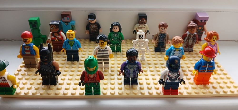 Lego оригинал мини-фигурки, 20шт
