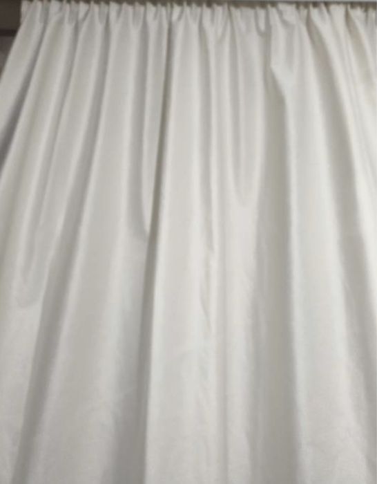 Срочно продаю шторы велюр