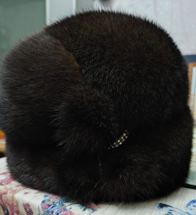 Продам шапку норковую