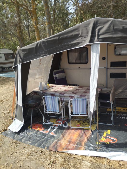 Каравана 5м Kip намира се на Паша Дере