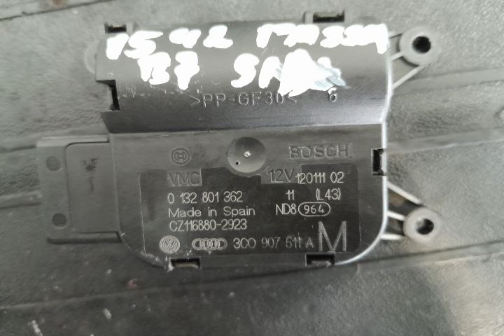 Motoras clapeta aeroterma 0132801362 / 3C0907511A 0132801362 / 3C0907