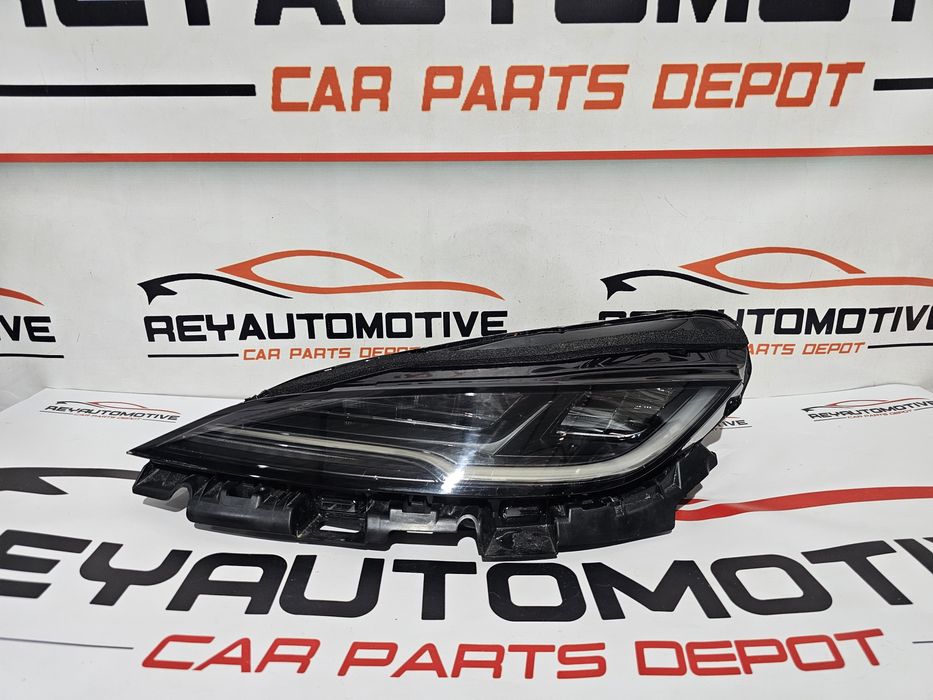 Far stanga led Tesla 3 Highland dupa 2023 cod 1760888-00-F