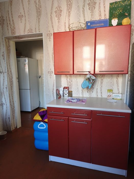 Кухонный буфет продам