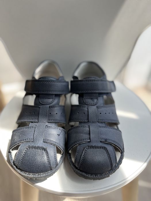 Продам сандали