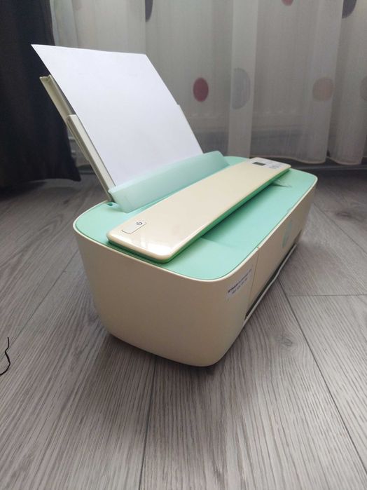 HP DeskJet 3700 multifuncțională (printare, scanare, copiere) – stare bună