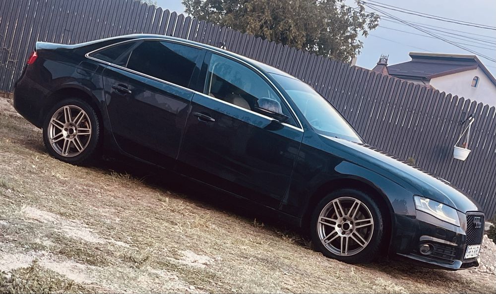 Vand audi a4 b8.