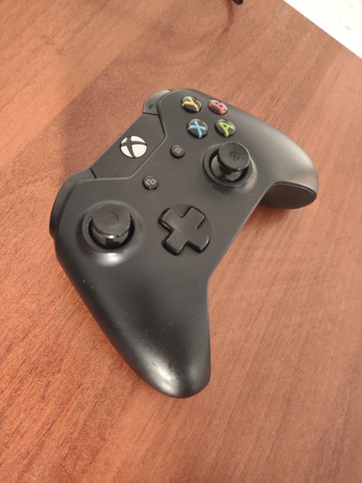 xbox контроллер в хорошем состоянии