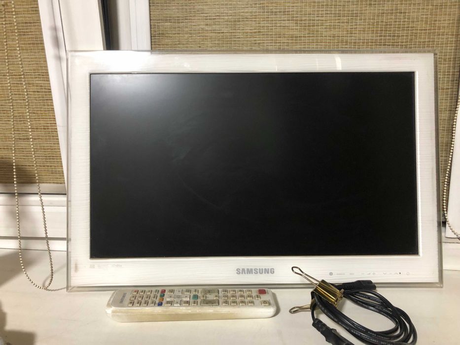 LED телевизор Samsung 22" UE22C4010PWX
