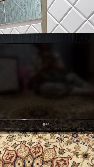 Телевизор марка LG