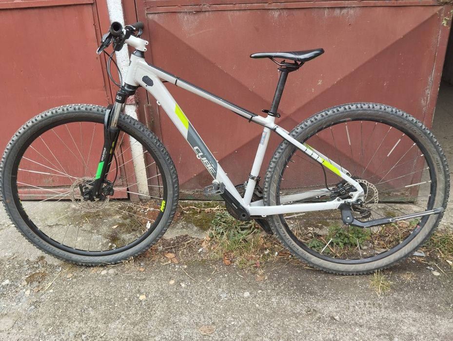 Bicicleta Cube Aim, 29".